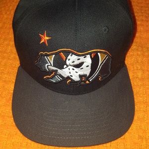 Ducks hockey hat